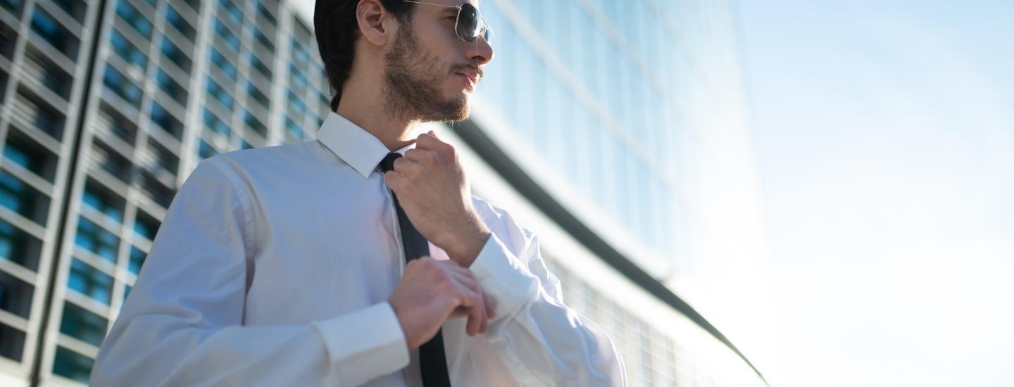 how to pose for instagram